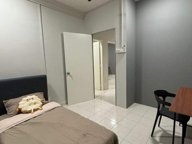 Room for rent in Petaling, Damansara Damai