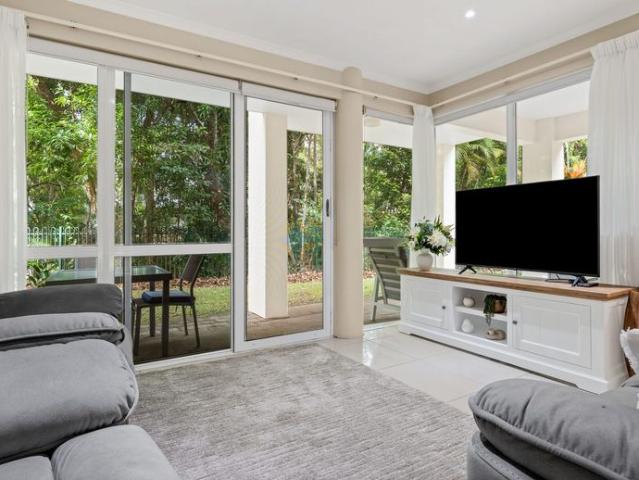 Apartment for rent in Palm Cove, Queensland