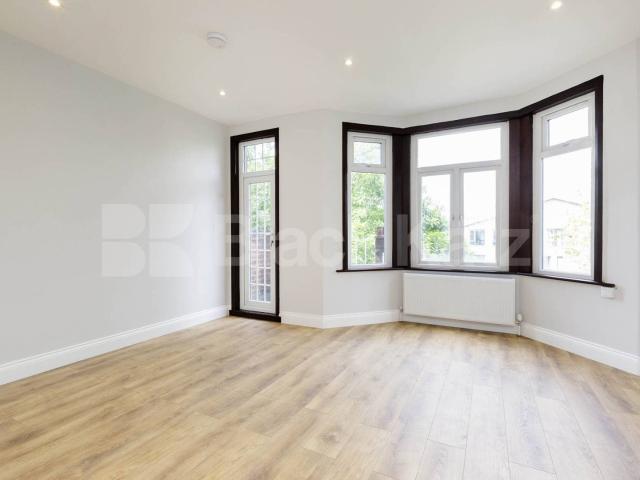Apartment for rent in Harlesden, Greater London