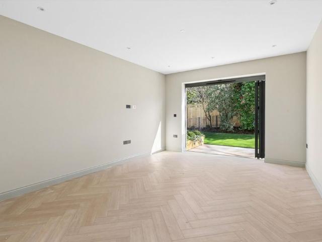 Apartment for rent in West End, Blackhills