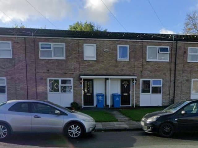 Farm for rent in Hough Green, Widnes
