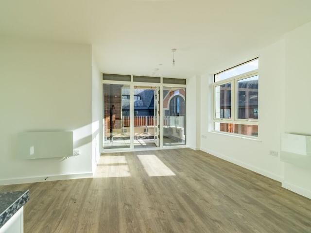 Apartment for rent in St Albans, Five Acres