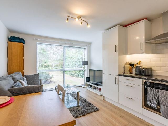 Apartment for rent in Five Acres, Isle Of Man