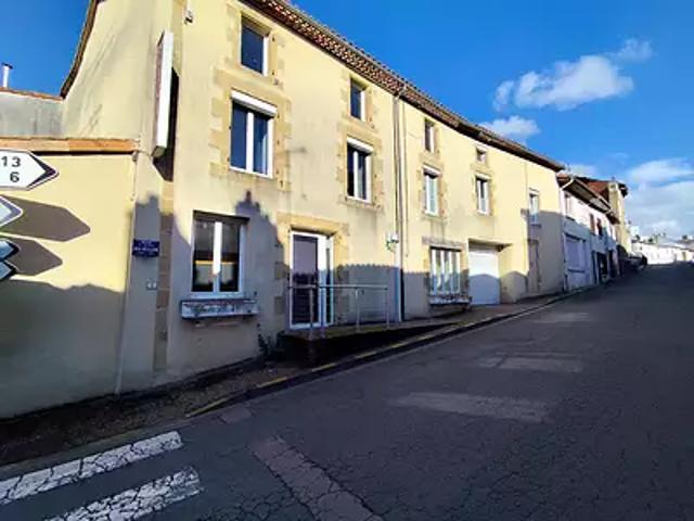 Maison vente à Montmorillon, Availles-limouzine