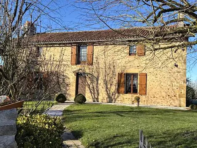 Maison vente à Montmorillon, Availles-limouzine