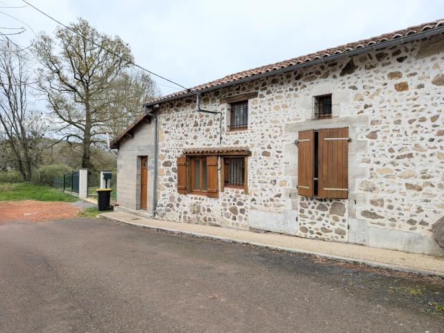 Maison vente à Montmorillon, Availles-limouzine