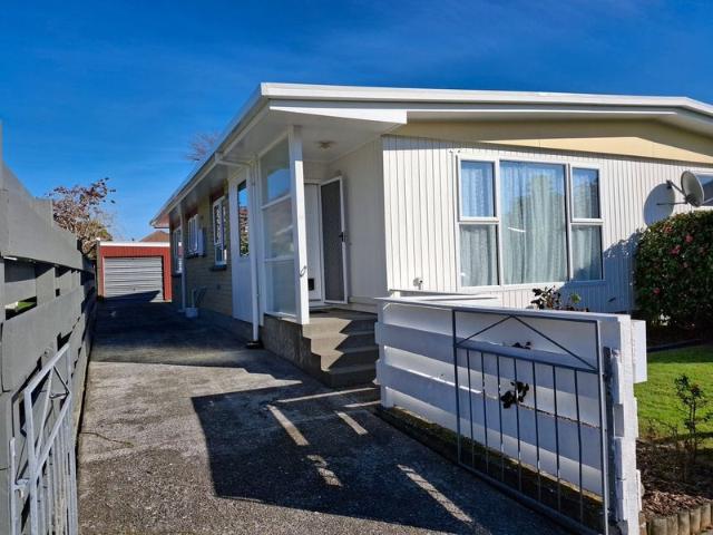 Apartment for rent in Days Bay, Wellington