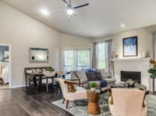 Apartment for rent in Addison