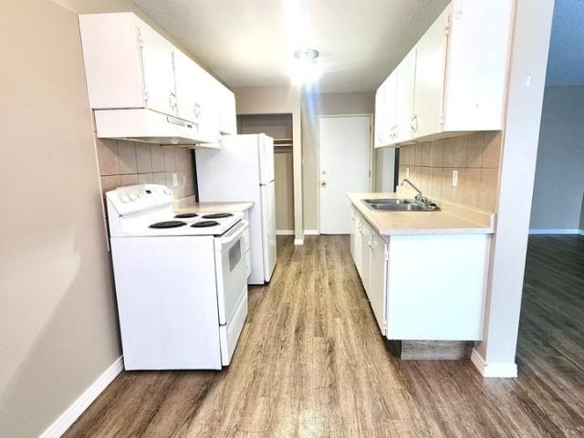 Apartment for rent in Wedgewood, Alberta