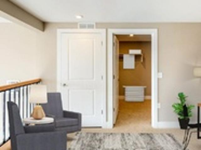 Apartment for rent in Edgewater