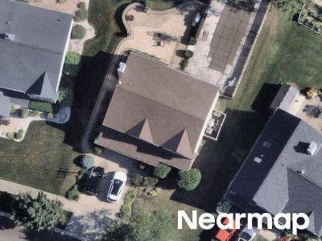 House for sale in Wheeling, Illinois