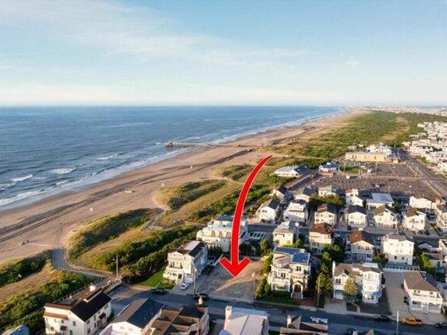 Land for sale in Avalon Land for sale in Avalon