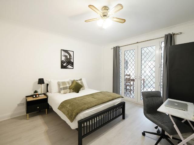 Room for rent in London Borough of Ealing, Perivale