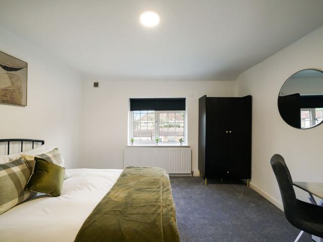 Room for rent in London Borough of Ealing, Perivale