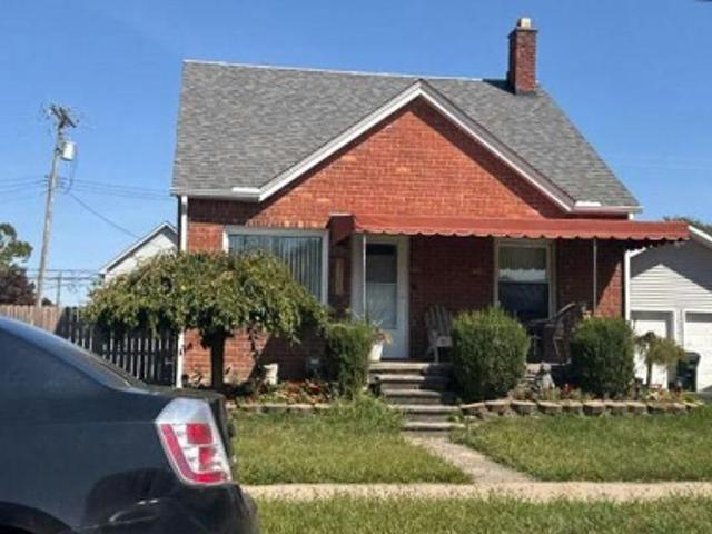 House for sale in Saint Clair Shores, Macomb County