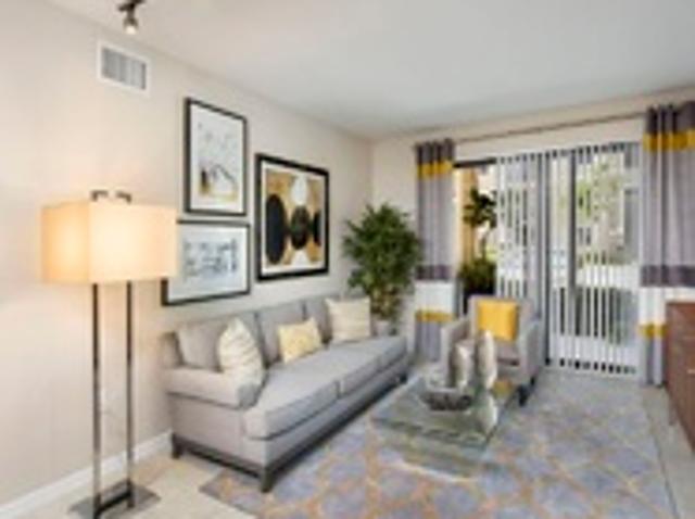 Apartment for rent in Margate Apartment for rent in Margate