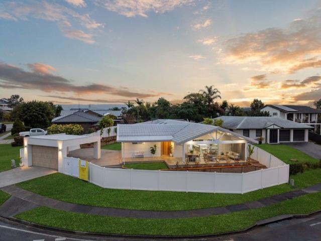 House for sale in Ashmore City