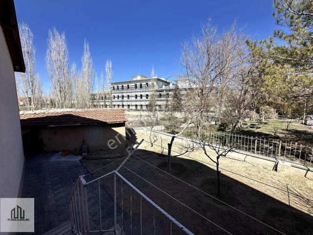 Avanos içerisinde satılık Villa