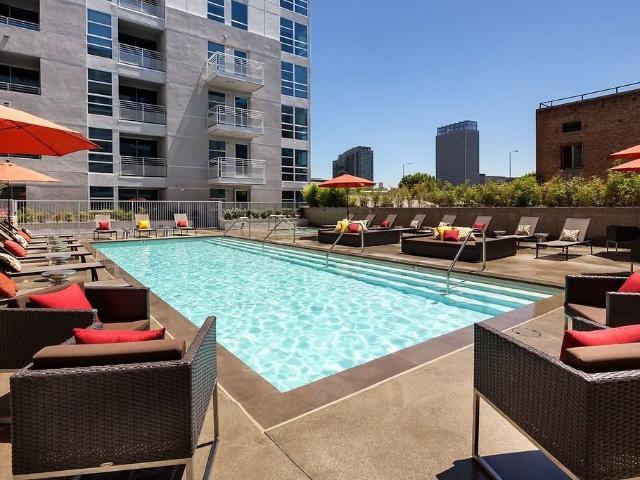 Apartment for rent in Canoga Park, California