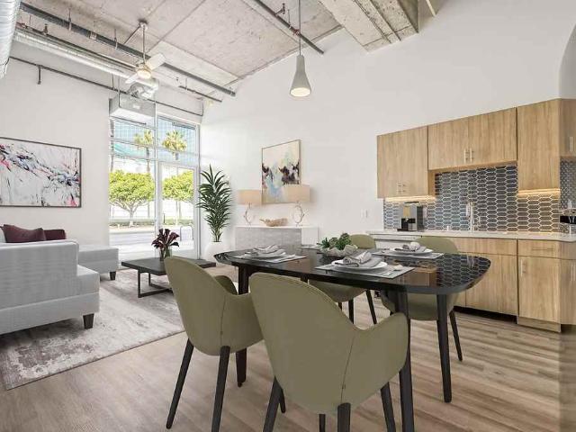 Apartment for rent in Canoga Park, California