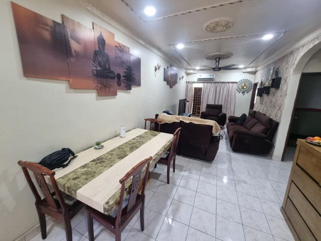 Townhouse for sale in Country Heights Damansara, Kuala Lumpur