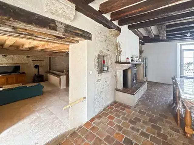 Maison vente à Blois, Avaray