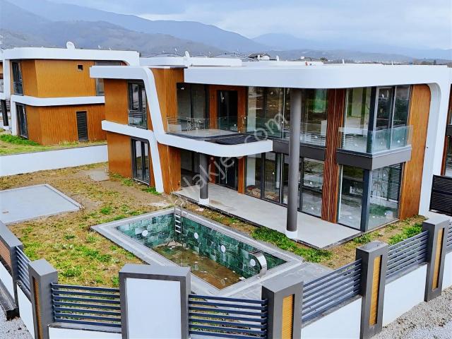 Edremit, Balikesir içerisinde satılık Villa