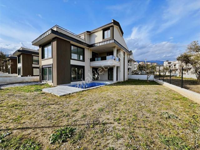 Edremit, Balikesir içerisinde satılık Villa