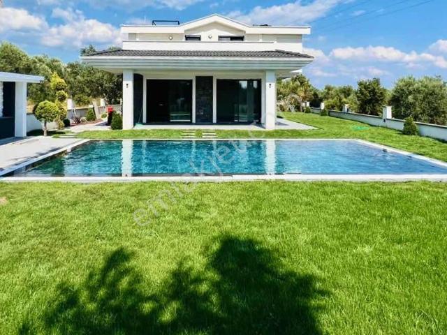Edremit, Balikesir içerisinde satılık Villa
