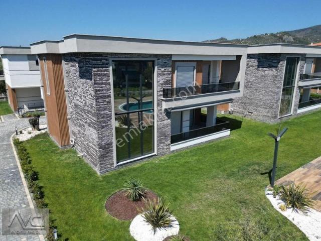 Edremit, Balikesir içerisinde satılık Villa