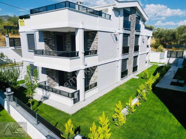 Edremit, Balikesir içerisinde satılık Villa