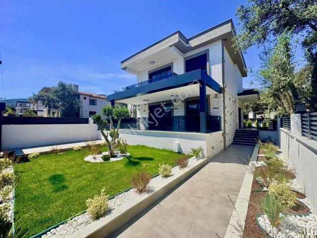 Edremit, Balikesir içerisinde satılık Villa