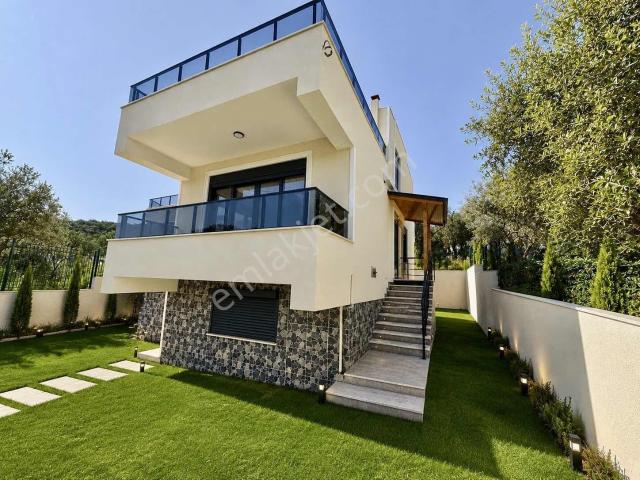 Edremit, Balikesir içerisinde satılık Villa