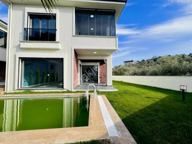 Edremit, Balikesir içerisinde satılık Villa