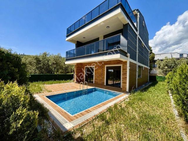 Edremit, Balikesir içerisinde satılık Villa