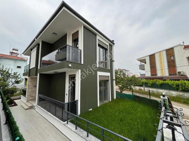 Edremit, Balikesir içerisinde satılık Villa