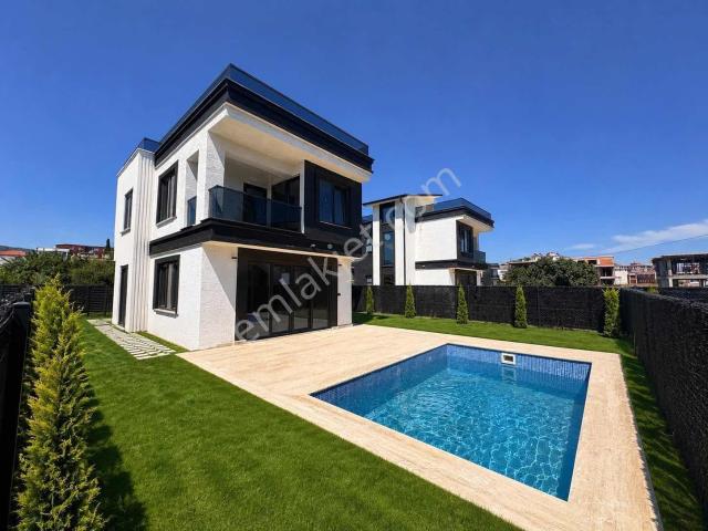 Edremit, Balikesir içerisinde satılık Villa