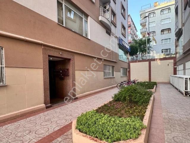 Küçükçekmece, İstanbul içerisinde satılık mülk