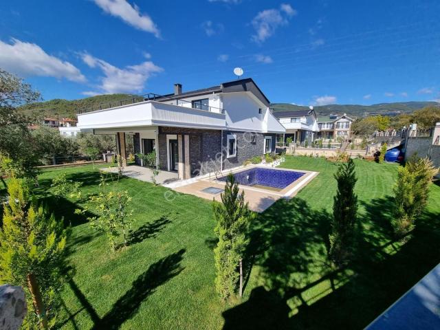 Edremit, Balikesir içerisinde satılık Villa