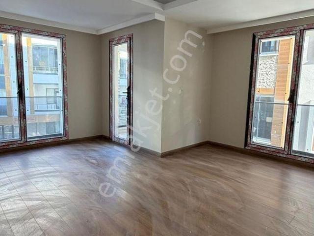 Merkez Mahallesi, Avcılar içerisinde kiralık mülk