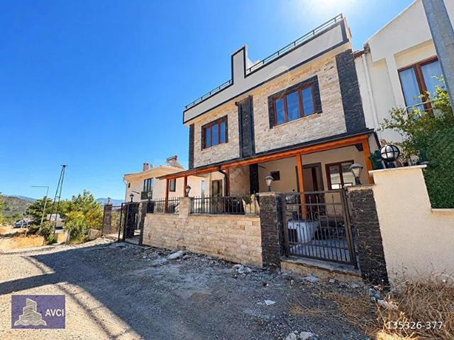 Edremit, Balikesir içerisinde satılık Villa