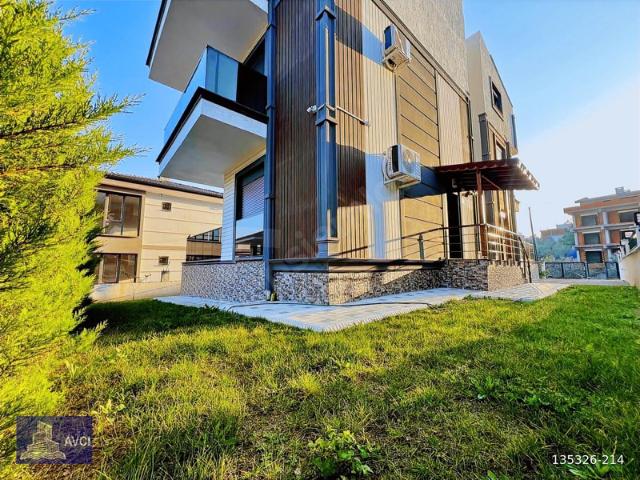 Güre, Edremit içerisinde satılık Villa