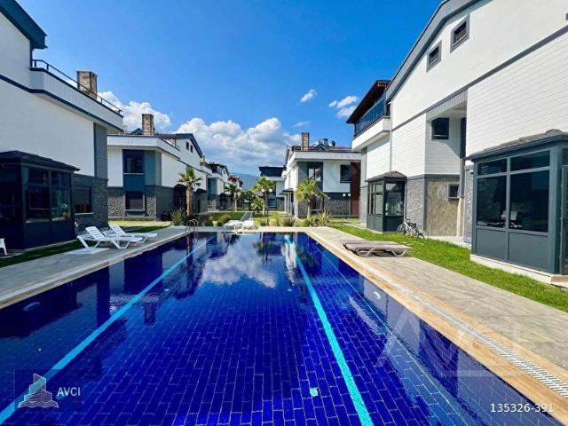 Edremit içerisinde satılık Villa