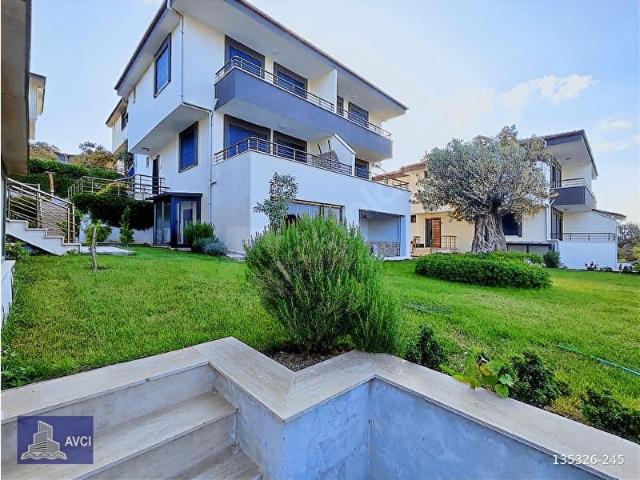 Burhaniye, Balikesir içerisinde satılık Villa