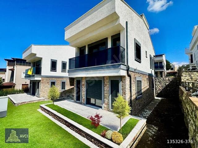 Burhaniye, Balikesir içerisinde satılık Villa