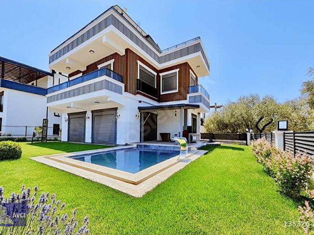 Edremit, Balikesir içerisinde satılık Villa
