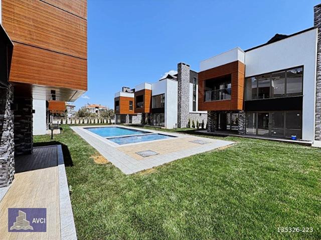 Edremit, Balikesir içerisinde satılık Villa