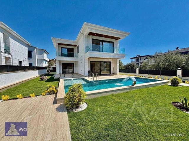 Güre, Edremit içerisinde satılık Villa