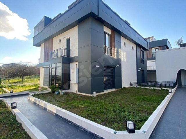 Avcilar, İstanbul içerisinde satılık Villa
