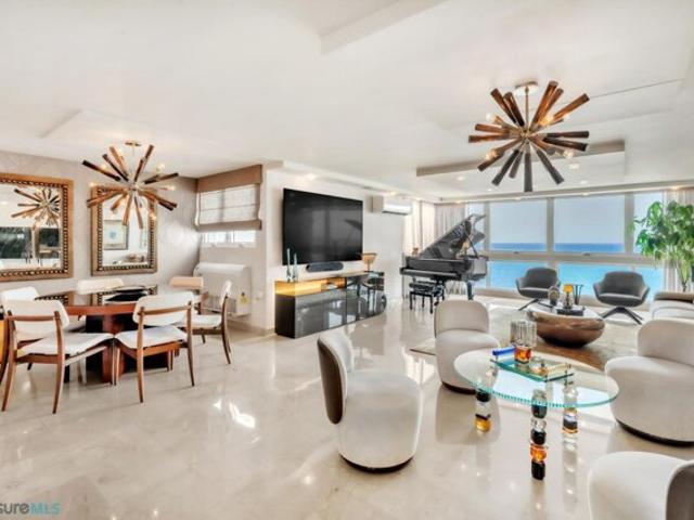 Condo for sale in San Juan